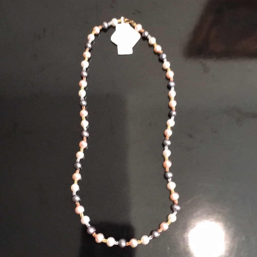 Bridge Pearl Freshwater Multi Color Necklace ⭐️💫